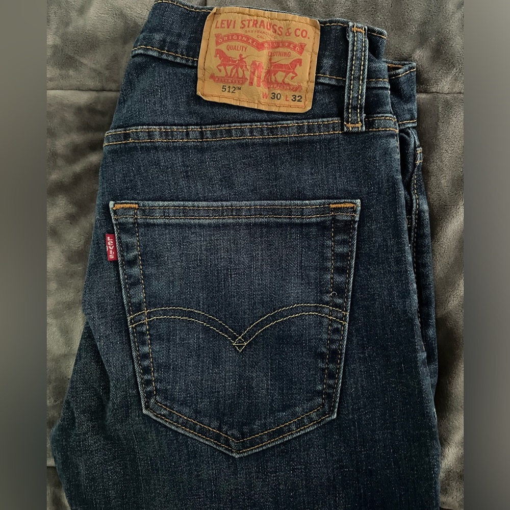 Levi’s 512 mens Jeans dark blue size W30 L 32 gently worn